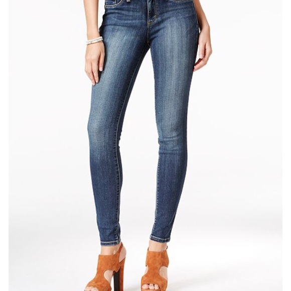 Jessica Simpson kiss me super skinny jeans - Picture 1 of 2